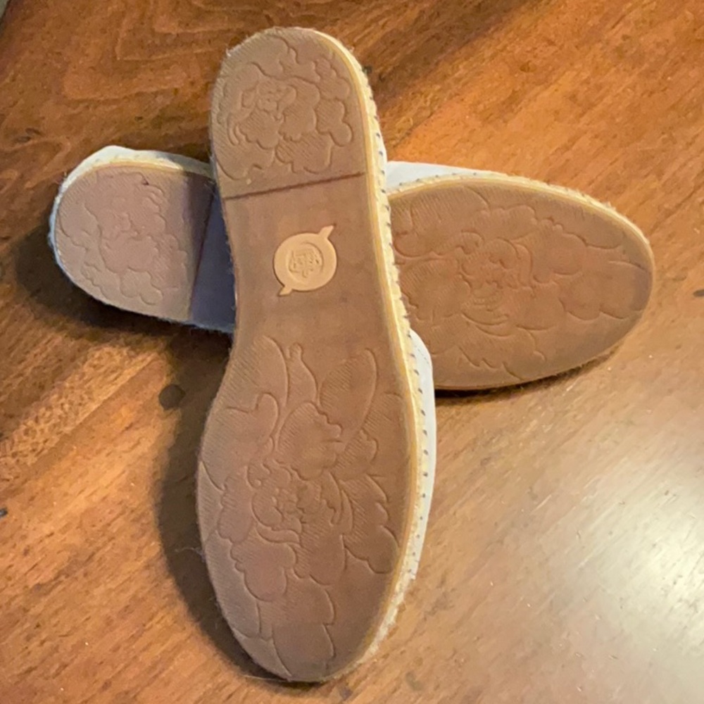 Born Drilles Suede Espadrille Shoes - Picture 2 of 3